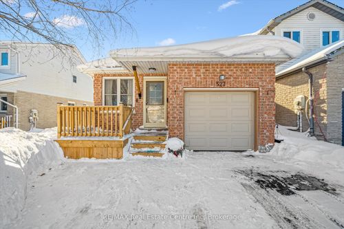 527 Mctavish St, Fergus, ON, N1M3P9 | Card Image