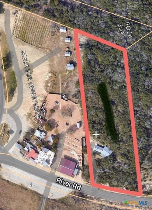 3075 River Rd, New Braunfels, TX, 78132-4009 | Card Image