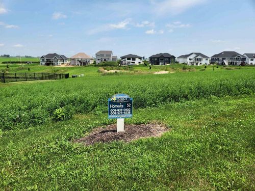 817 Valley Rd, DANE, WI, 53529-9526 | Card Image