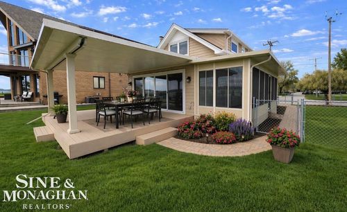 2008 E Park Dr, Algonac, MI, 48001-1113 | Card Image