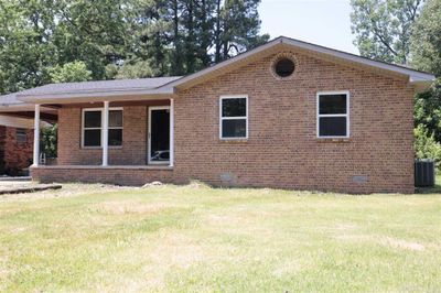 200 S 15th Avenue, House other with 3 bedrooms, 2 bathrooms and null parking in Paragould AR | Image 1