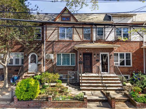 84-40 63rd Rd, Middle Village, NY, 11379-1948 | Card Image
