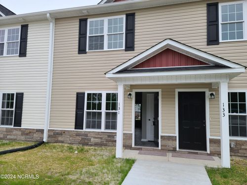 135 Cornerstone Dr, Beulaville, NC, 28518-3300 | Card Image