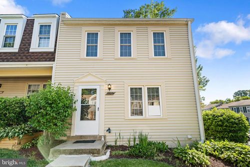 6358 Fenestra Ct, BURKE, VA, 22015-3556 | Card Image