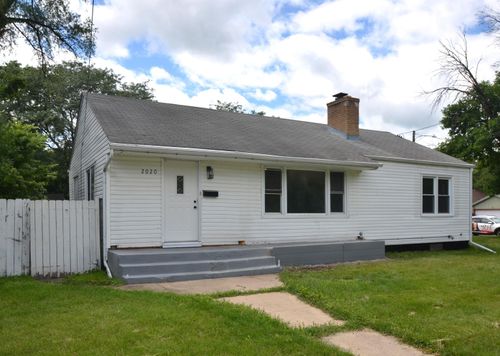 2020 N Rockton Ave, Rockford, IL, 61103-4373 | Card Image