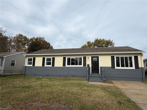 5004 Arony St, Hampton, VA, 23605-1427 | Card Image