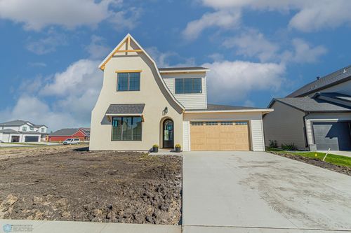 8820 Northern Lights Ave, Horace, ND, 58047-3706 | Card Image