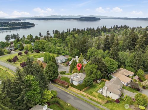 209 Casey Ct, Steilacoom, WA, 98388-3038 | Card Image