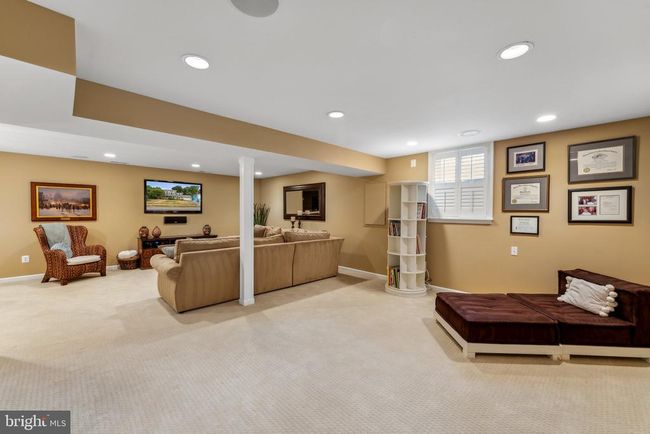 9412 Crosspointe Dr, House other with 4 bedrooms, 4 bathrooms and null parking in FAIRFAX STATION VA | Image 37