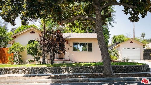 1065 N El Molino Ave, Pasadena, CA, 91101-1803 | Card Image