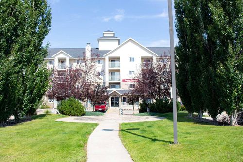 209-11230 104 Ave, Grande Prairie, AB, T8V0P3 | Card Image