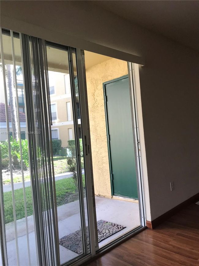 APT-1110 - 805 Riverside Dr, Condo with 2 bedrooms, 2 bathrooms and null parking in Coral Springs FL | Image 20