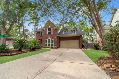 22 Royal Ridge Pl, The Woodlands, TX, 77382-3705 | Card Image