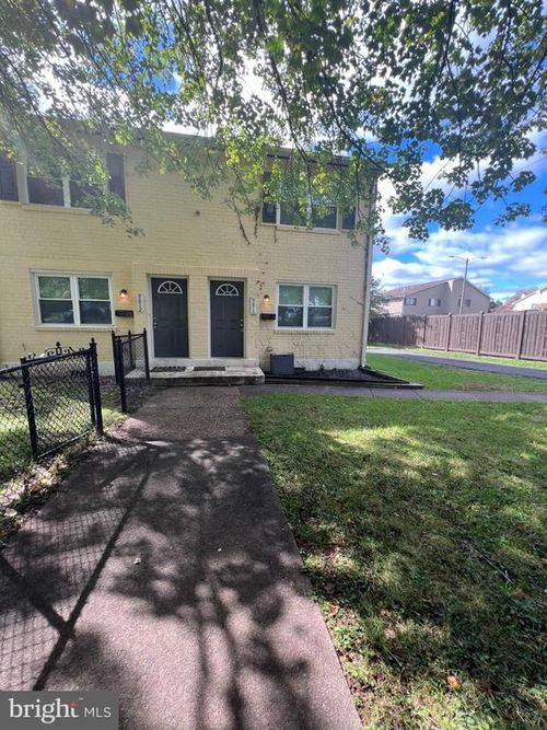9810 Main St, MANASSAS, VA, 20110-5725 | Card Image
