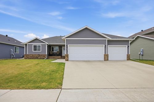 219 6th St E, Horace, ND, 58047-3607 | Card Image