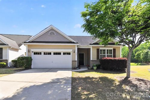 8807 Heartleaf Rd, Charlotte, NC, 28227-3654 | Card Image