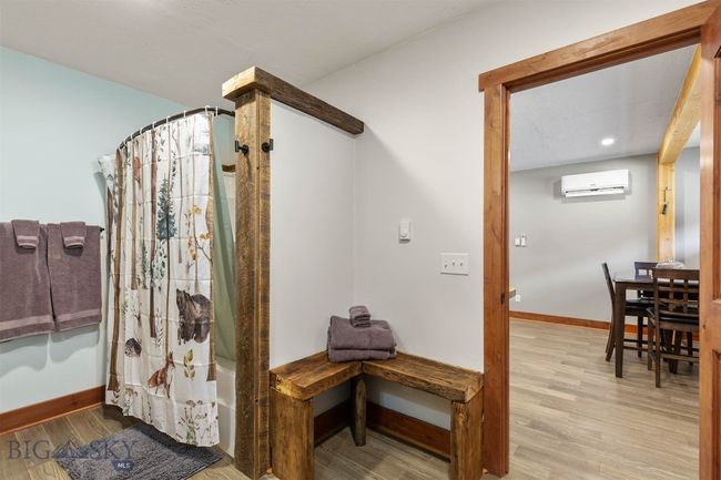 ADU Main Floor Bathroom | Image 36