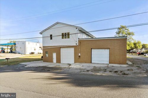 1200 Grazier St, MARTINSBURG, WV, 25404-4819 | Card Image