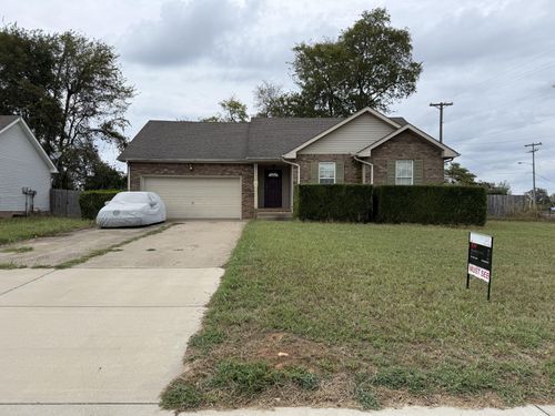 3273 N Senseney Cir, Clarksville, TN, 37042-4697 | Card Image