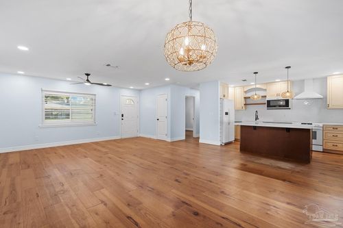 5650 Talquin Ave, Pensacola, FL, 32526-1523 | Card Image