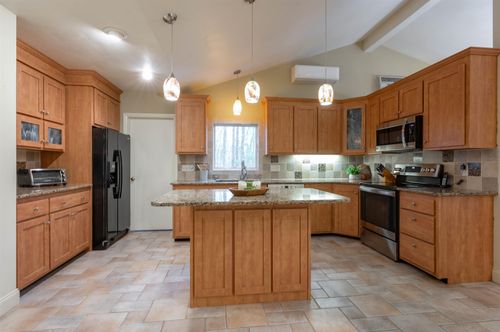 65 Bloody Brook Rd, Hampstead, NH, 03841-2126 | Card Image
