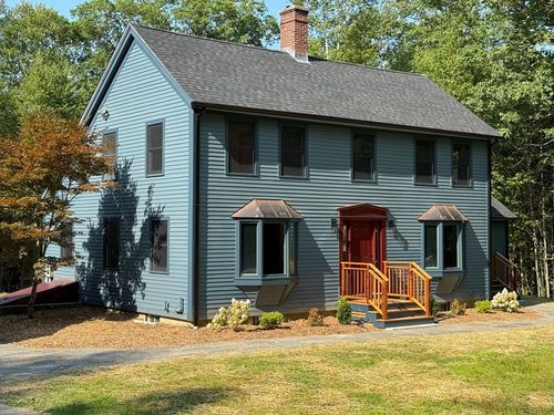 166 Gulf Rd, Northfield, MA, 01360-9690 | Card Image