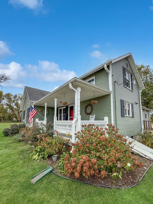 30789 5 Points Rd, Kingston, IL, 60145-8441 | Card Image