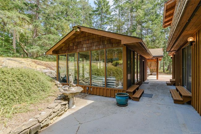 410 Langs Rd, House other with 3 bedrooms, 3 bathrooms and 5 parking in Salt Spring BC | Image 31