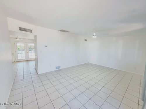 4272 E Frankfort Stravenue, Tucson, AZ, 85706 | Card Image