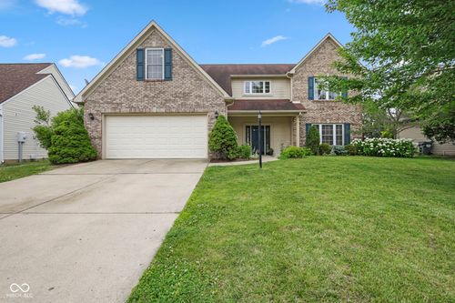 1107 Sugar Maple Dr, Greenwood, IN, 46143-7705 | Card Image