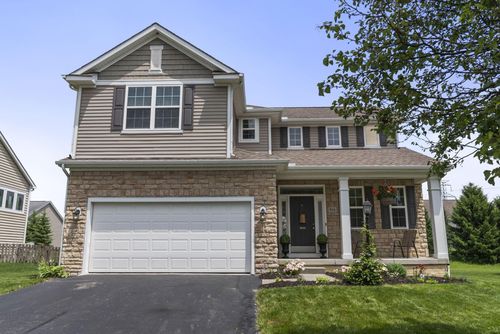 916 Fresno St, Pickerington, OH, 43147-7856 | Card Image