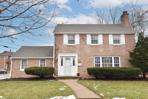 3012 N 70th Street, Milwaukee, WI, 53210 | Card Image