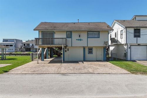 213 Barracuda St, Bayou Vista, TX, 77563-2563 | Card Image