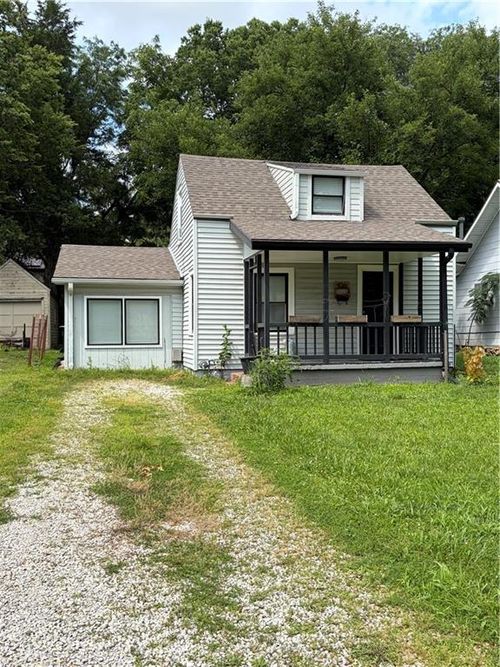 106 W 80th St, Kansas City, MO, 64114-2312 | Card Image