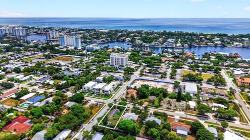 310 Se 8th St, Delray Beach, FL, 33483-3420 | Card Image