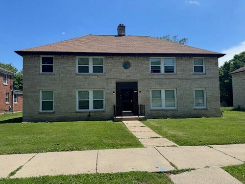 3910 N Sherman Blvd, Milwaukee, WI, 53216-2461 | Card Image