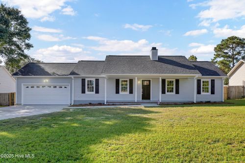 112 Avon Dr, Hubert, NC, 28539-4439 | Card Image