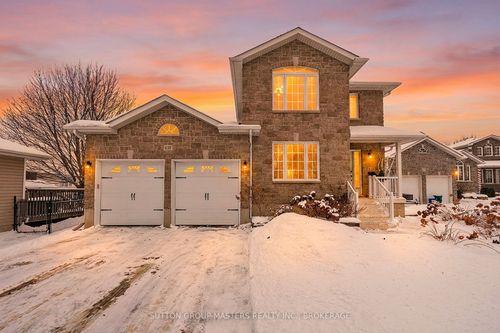 628 Melrose St, Kingston, ON, K7M9G7 | Card Image