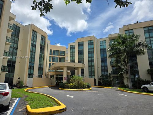 331-2075 Sw 122nd Ave, Miami, FL, 33175-7338 | Card Image