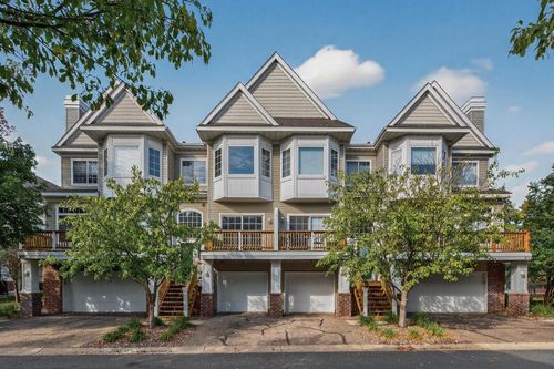 211 Christenson Way Ne, Fridley, MN, 55432-4921 | Card Image