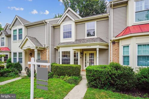 15745 Widewater Dr, DUMFRIES, VA, 22025-1212 | Card Image