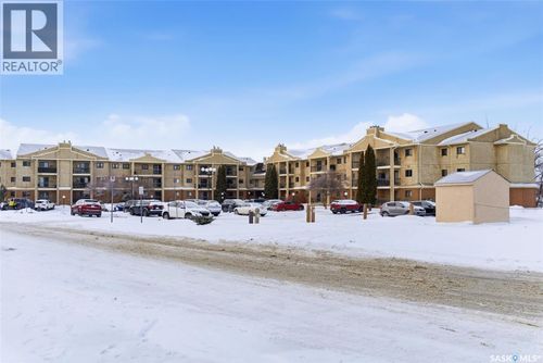 3410 Park St, Regina, SK, S4V2M8 | Card Image