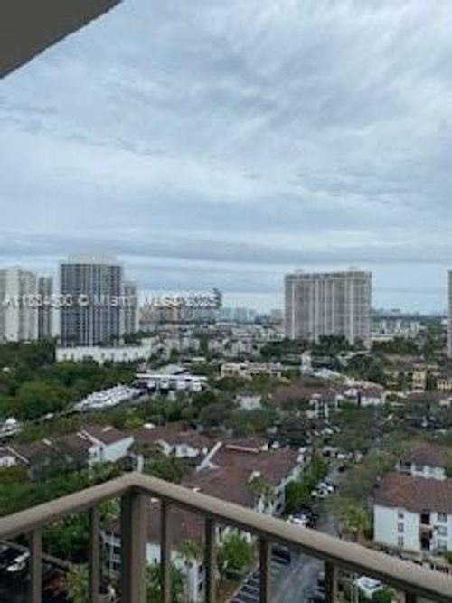apt-2003-18151 Ne 31st Ct, Aventura, FL, 33160-2665 | Card Image