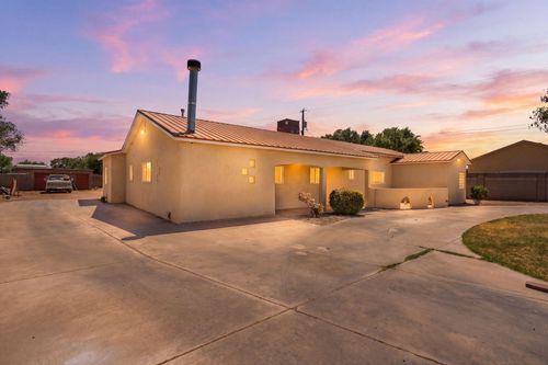 2842 La Fonda Drive Sw, Albuquerque, NM, 87105 | Card Image