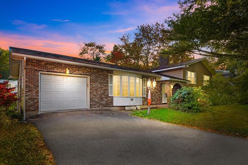 46 Kearney Lake Rd, Halifax, NS, B3M2S7 | Card Image