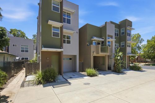 425 Outrigger Ln, West Sacramento, CA, 95605-2837 | Card Image