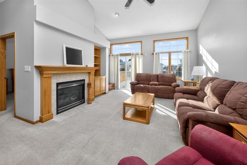 6056 Meadow View Court, Johnston, IA, 50131 | Card Image