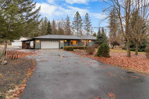 17213 N Meadowview Ct, Nine Mile Falls, WA, 99026-9333 | Card Image