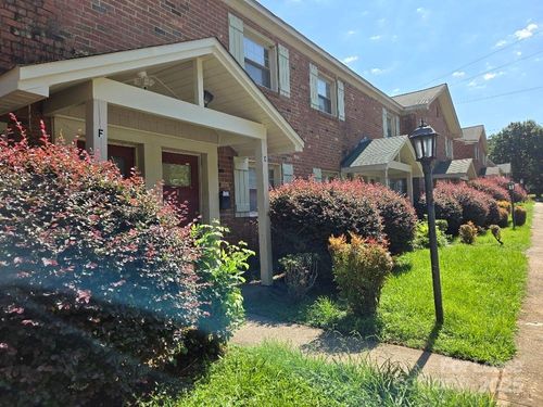 1207 Green Oaks Ln, Charlotte, NC, 28205-5543 | Card Image