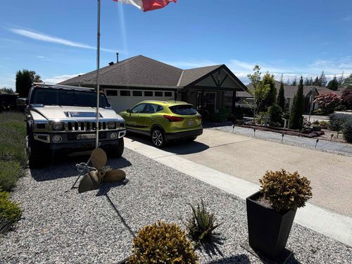 6319 Tower Rd, Sechelt, BC, V7Z0T7 | Card Image